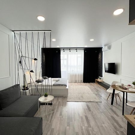 Апартаменты Lux Pavlodar Exteriör bild