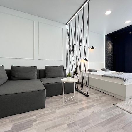 Апартаменты Lux Pavlodar Exteriör bild