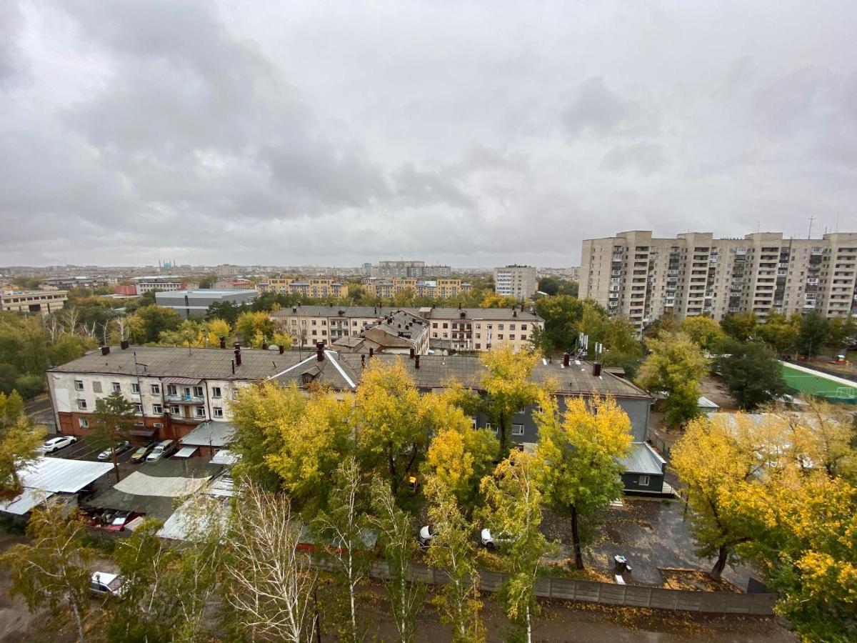 Апартаменты Lux Pavlodar Exteriör bild