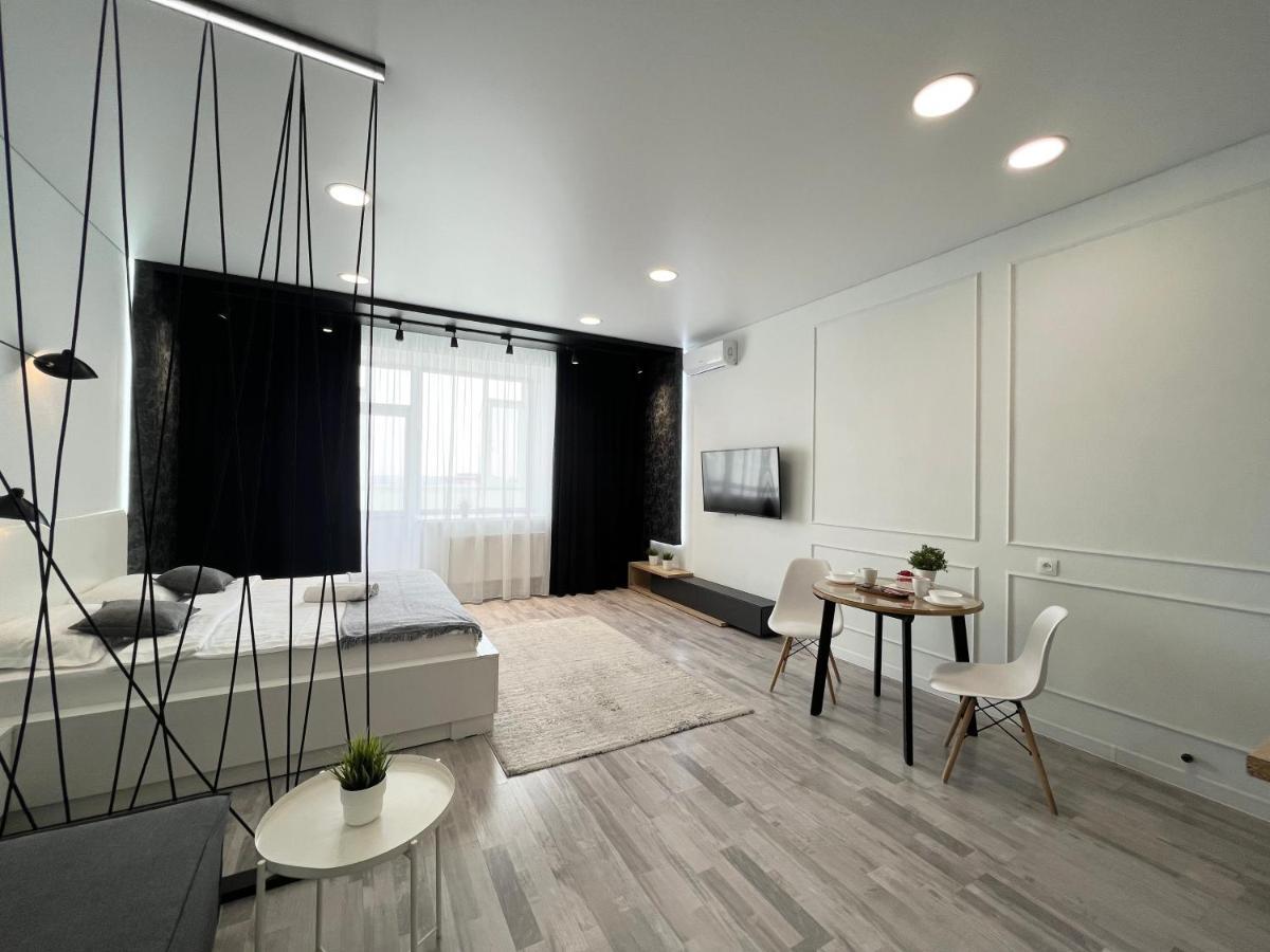 Апартаменты Lux Pavlodar Exteriör bild
