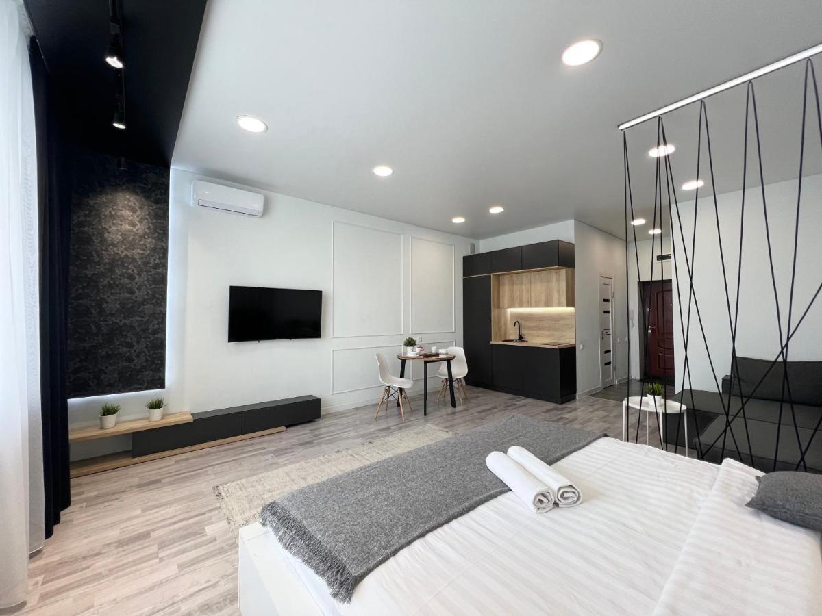 Апартаменты Lux Pavlodar Exteriör bild